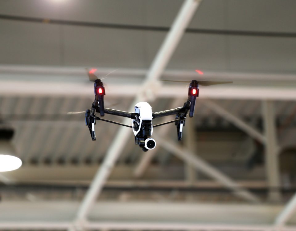 filmy promocyjne z drona filmowanie dronem filmy reklamowe z drona toruń